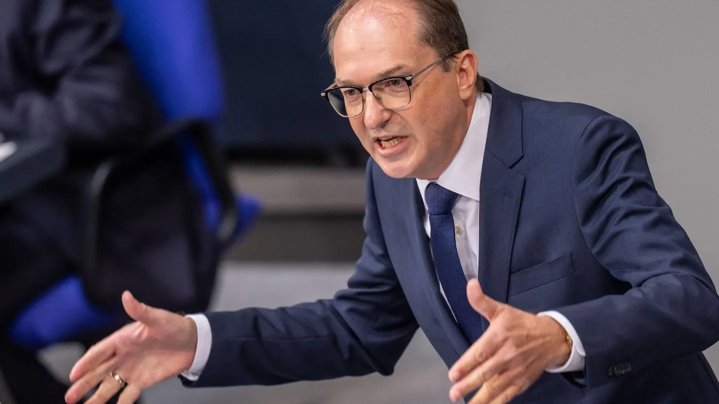 Sondersitzung im Bundestag: Dobrindt warnt — Anschlagsszenario möglich, aber Schuldfrage nicht geklärt