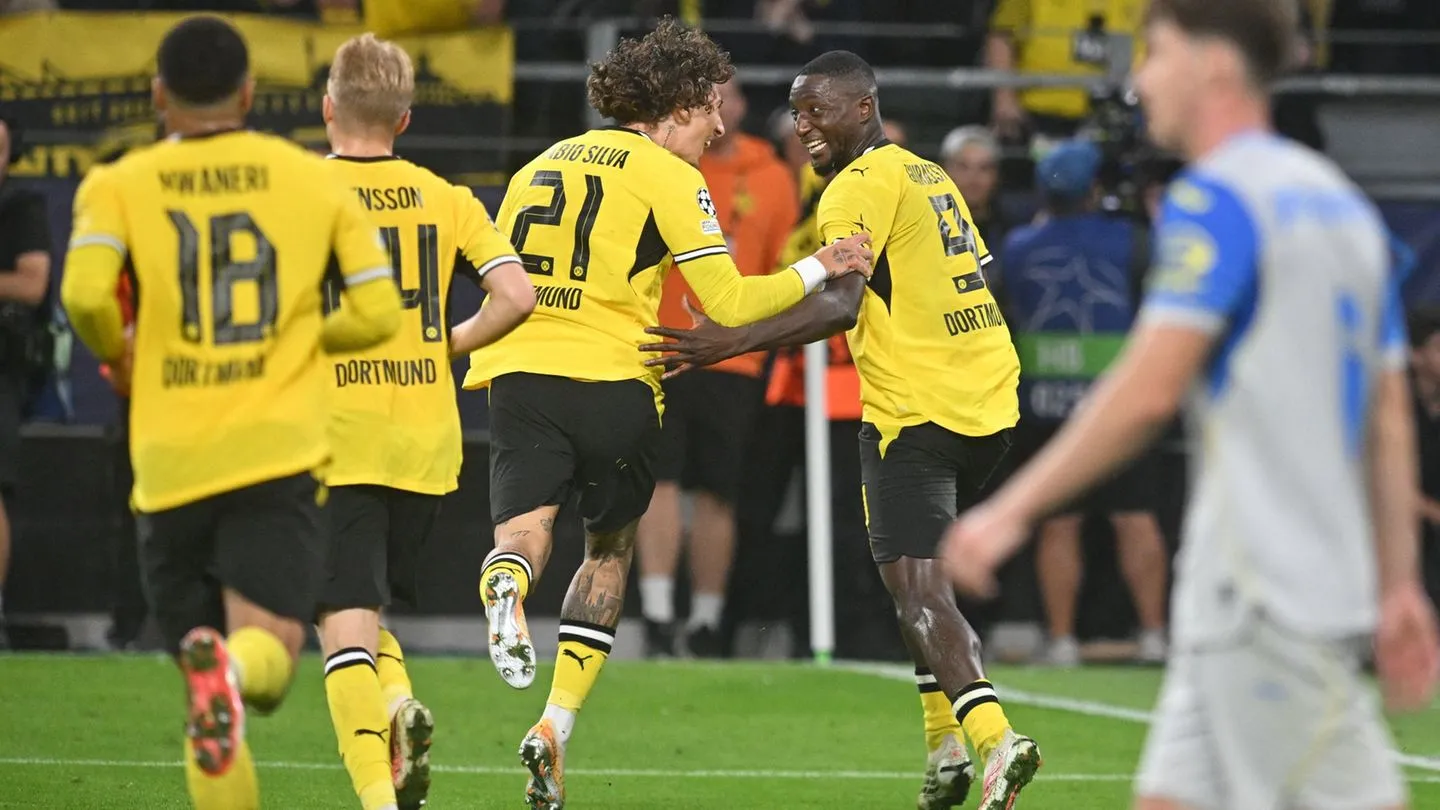Ligaphase der Champions League: BVB ringt Villarreal nieder — Sorge um Karetsas bleibt