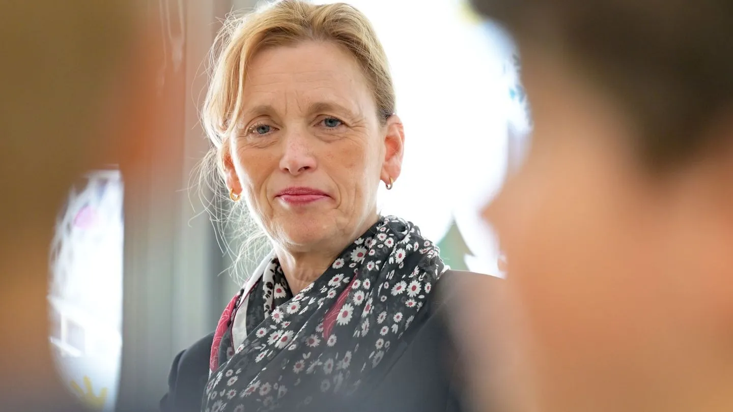 Förderung: Prien meldet große Resonanz bei „Demokratie leben!“