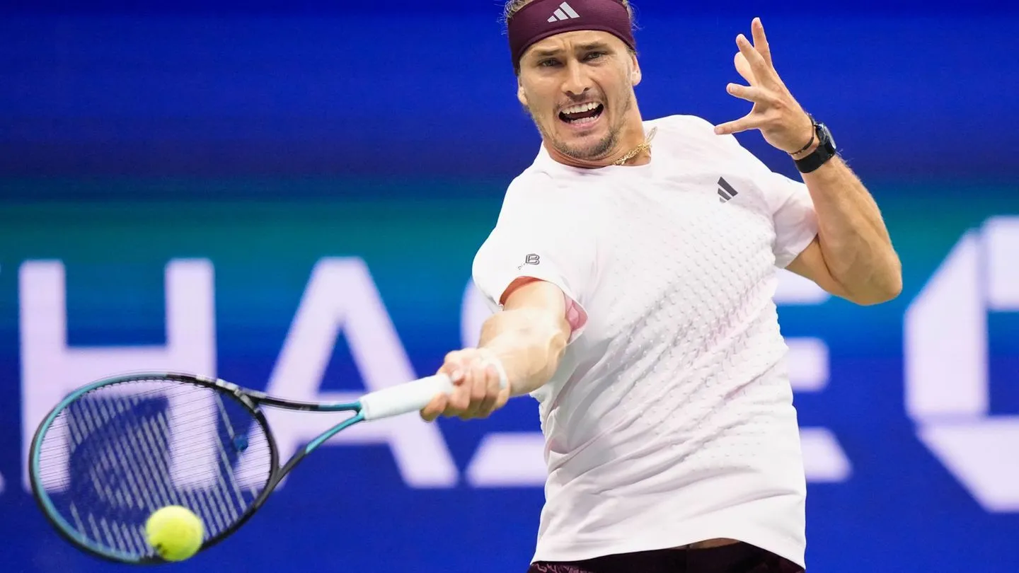 US Open: Zverev souverän im Viertelfinale – Becker-Rekord eingestellt