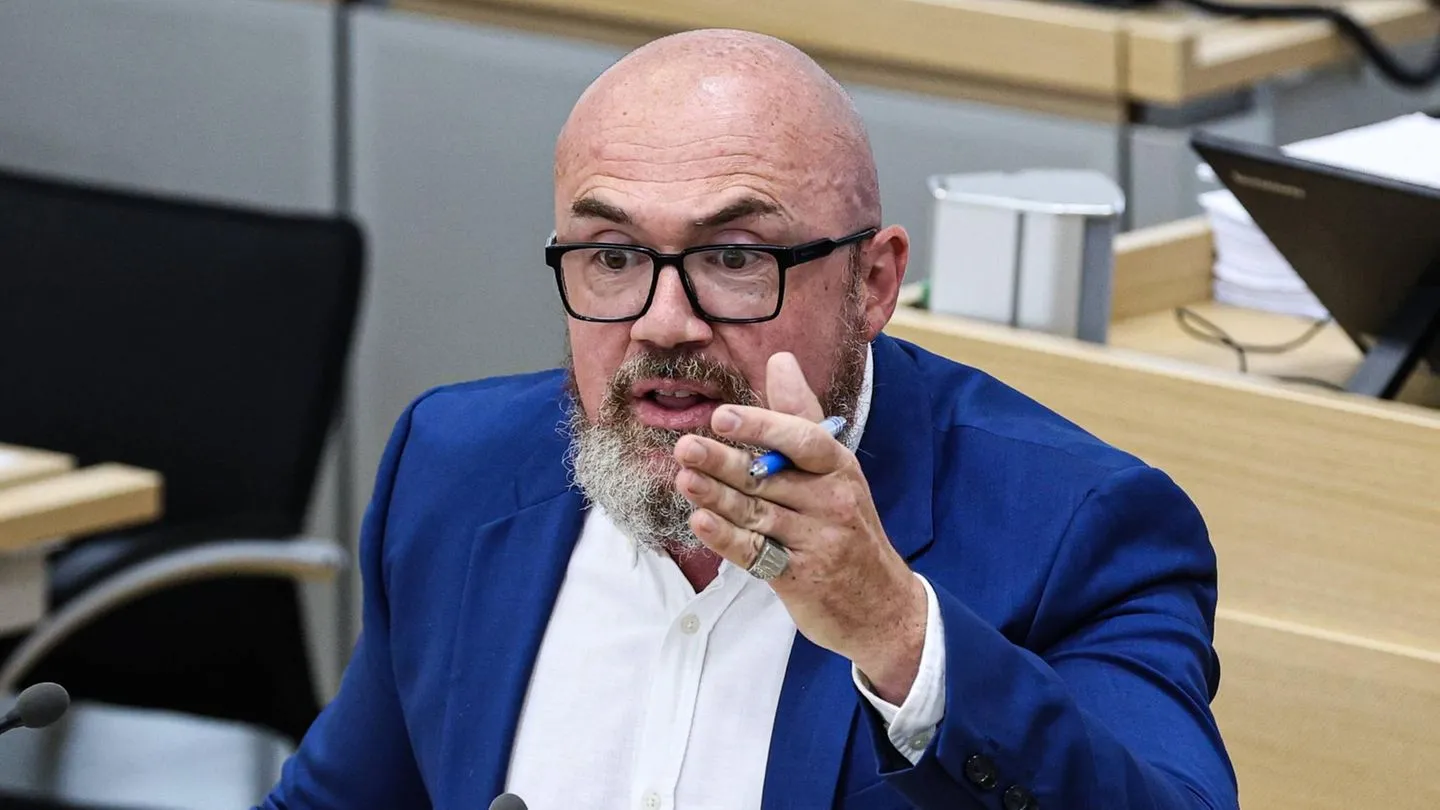 AfD-Politiker Tillschneider: Russland-Kontakte – Aus einer harmlosen Tasse wird ein Skandal gemacht
